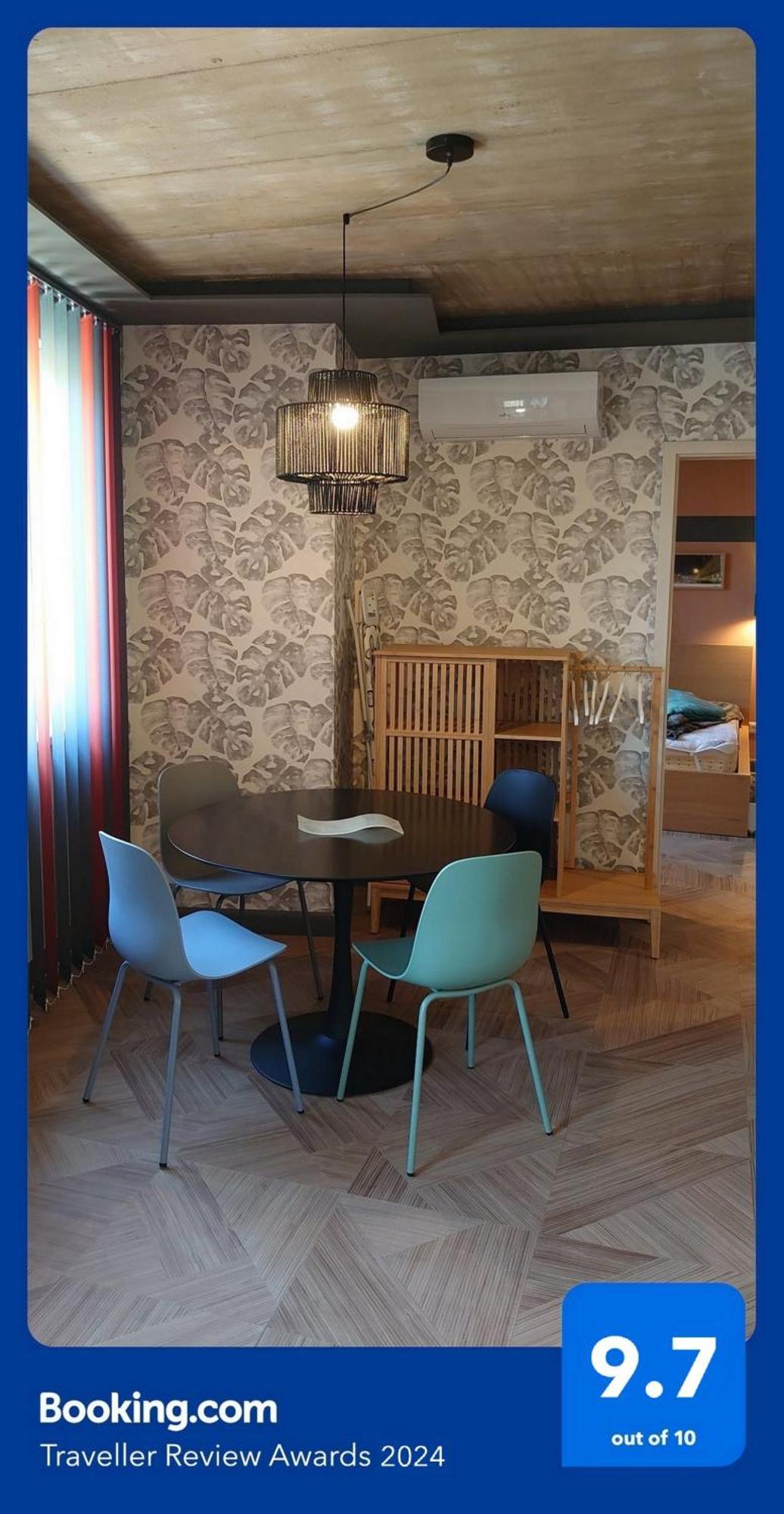 Blonde River Apartman Mora Segedyn Zewnętrze zdjęcie