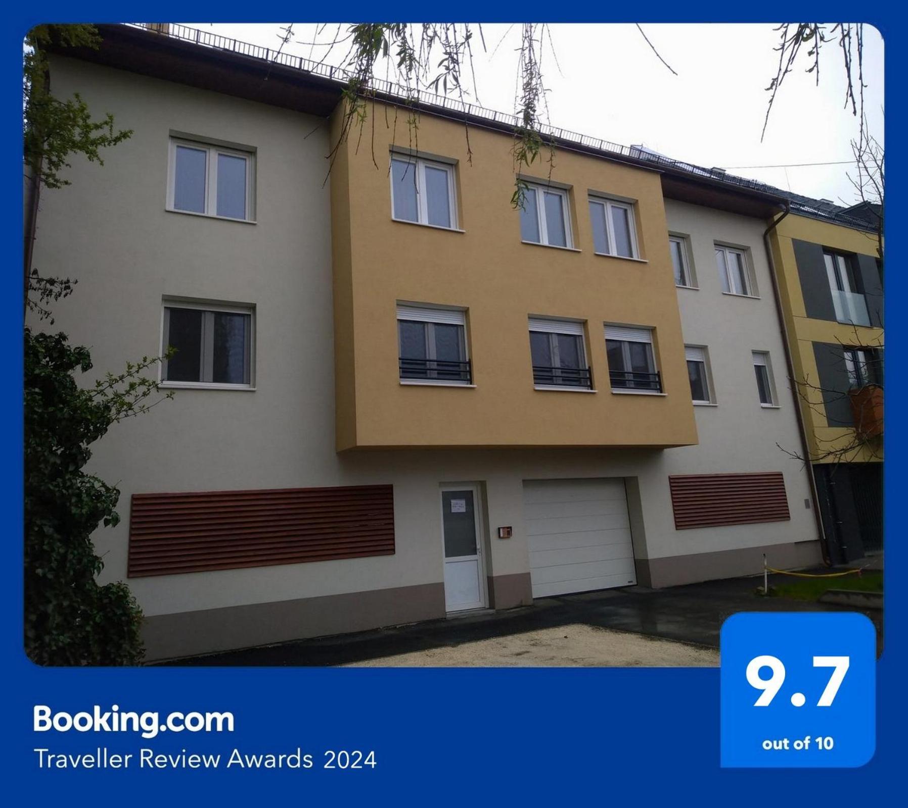 Blonde River Apartman Mora Segedyn Zewnętrze zdjęcie